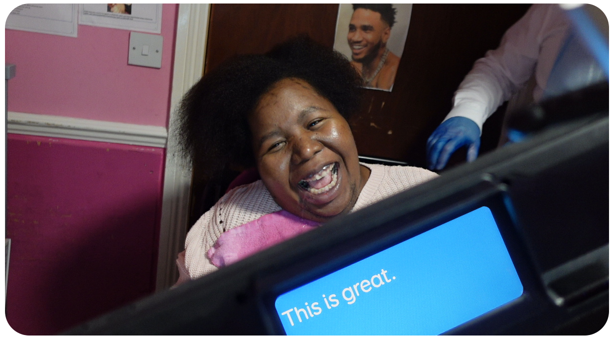 Nkeesha uses the second screen on a Grid Pad 15 device.